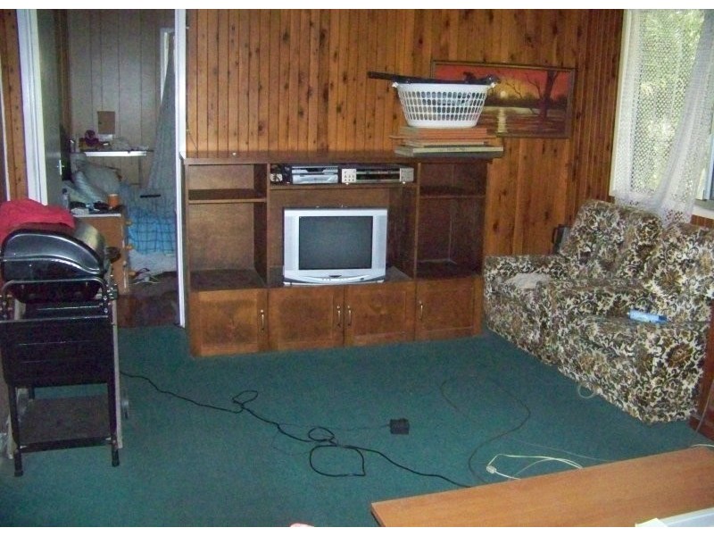 7 Noondo Street, Macleay Island QLD 4184