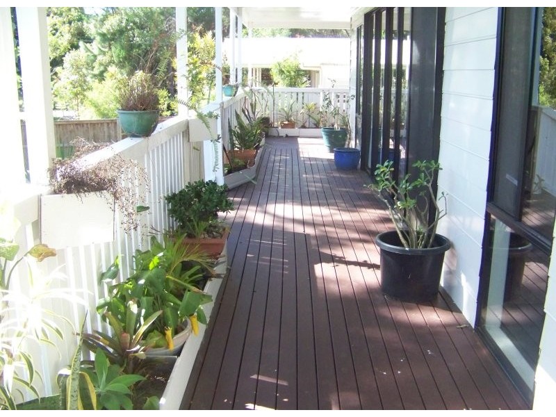 6 Hamilton Parade, Macleay Island QLD 4184