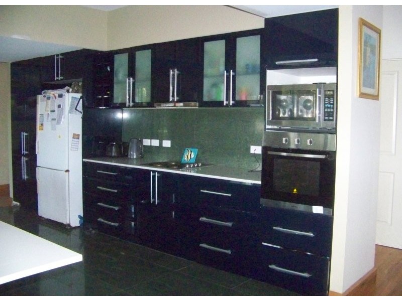 6 Hamilton Parade, Macleay Island QLD 4184