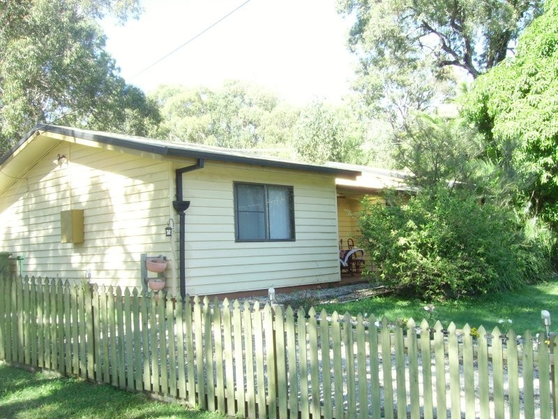 86 Kate Street, Macleay Island QLD 4184