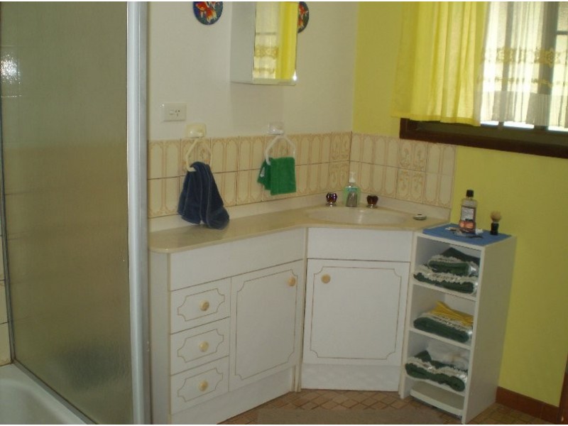 86 Kate Street, Macleay Island QLD 4184