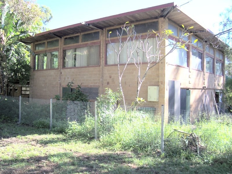 33 COOEE Crescent, Macleay Island QLD 4184