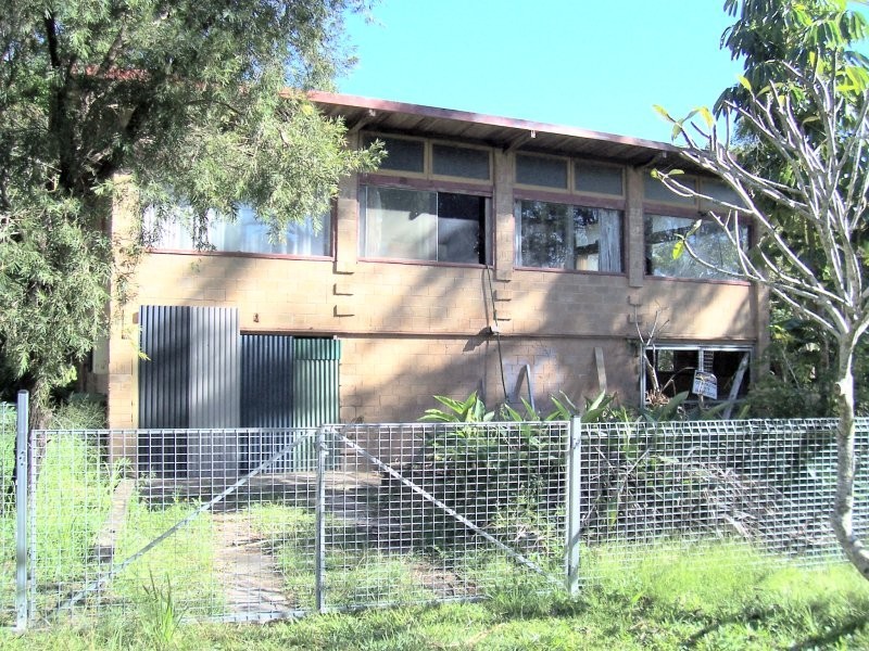 33 COOEE Crescent, Macleay Island QLD 4184