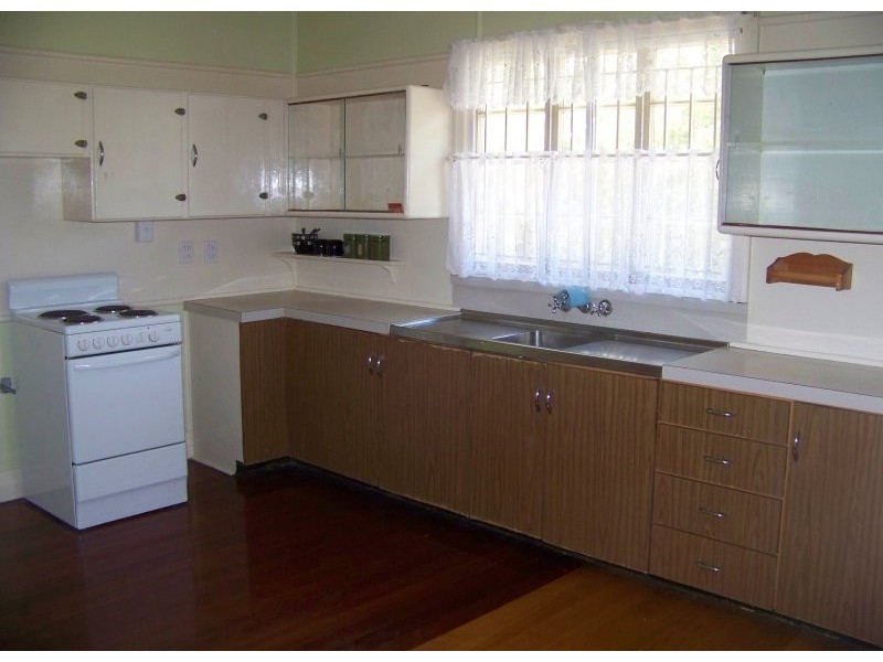 6 Benowa Street, Macleay Island QLD 4184