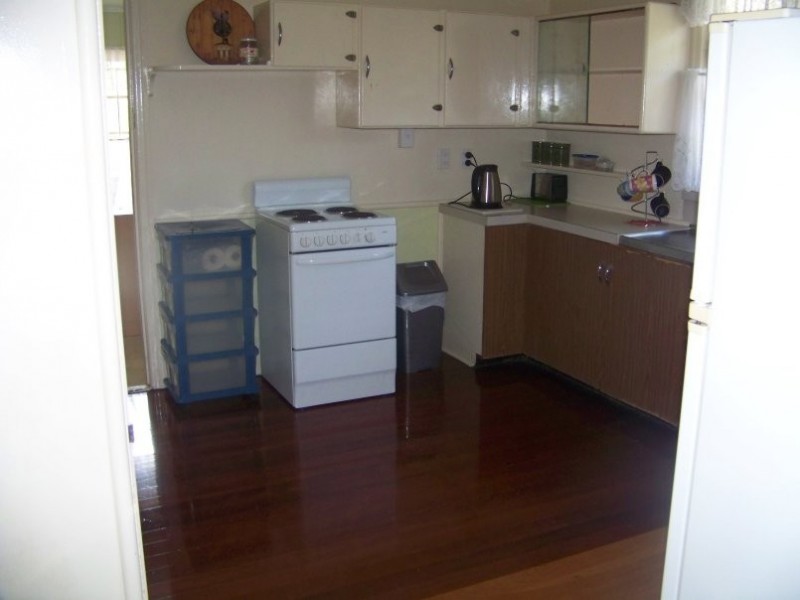 6 Benowa Street, Macleay Island QLD 4184
