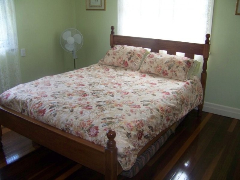 6 Benowa Street, Macleay Island QLD 4184