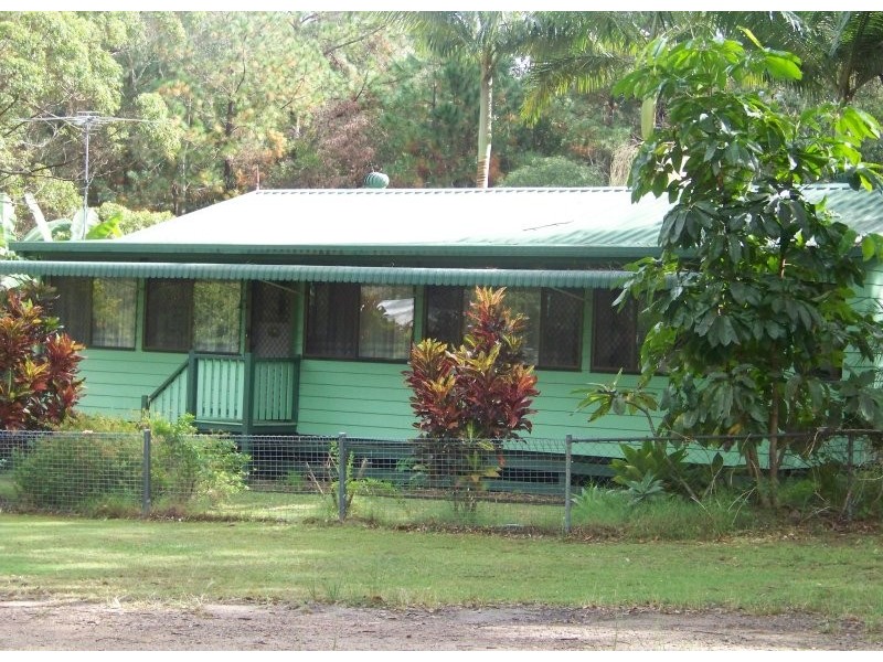 16 Derwent Street, Macleay Island QLD 4184