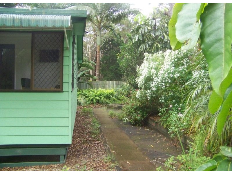 16 Derwent Street, Macleay Island QLD 4184