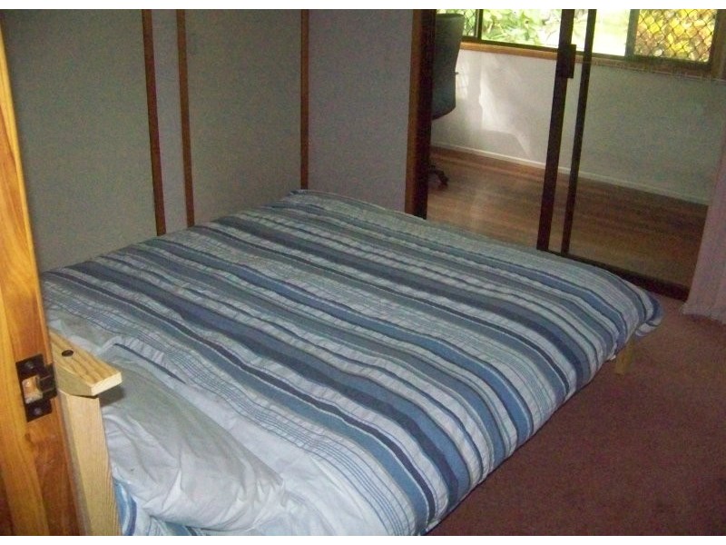 16 Derwent Street, Macleay Island QLD 4184