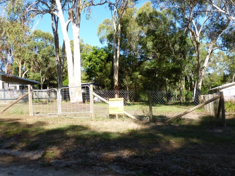 12 Panaroo Street, Macleay Island QLD 4184