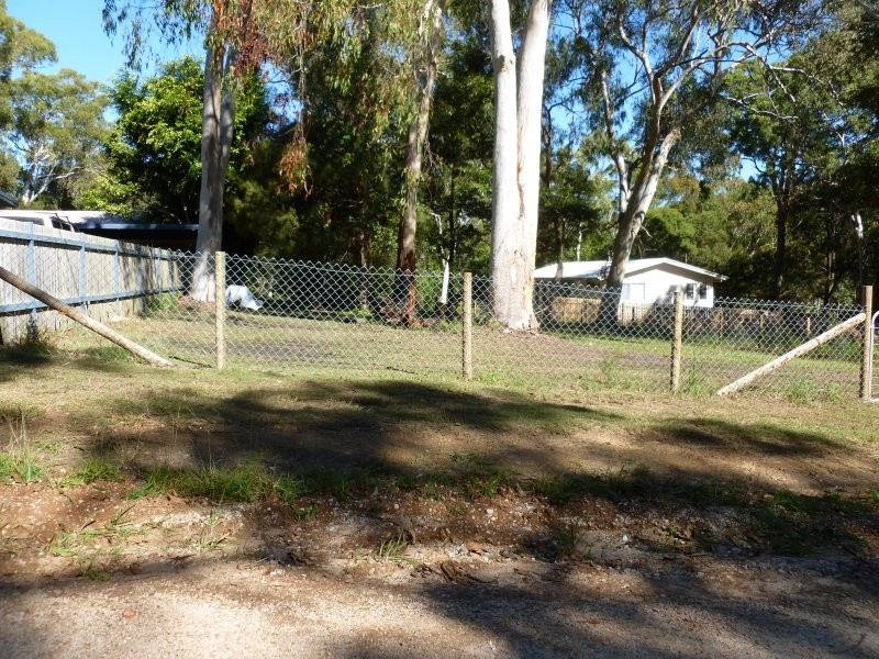 12 Panaroo Street, Macleay Island QLD 4184