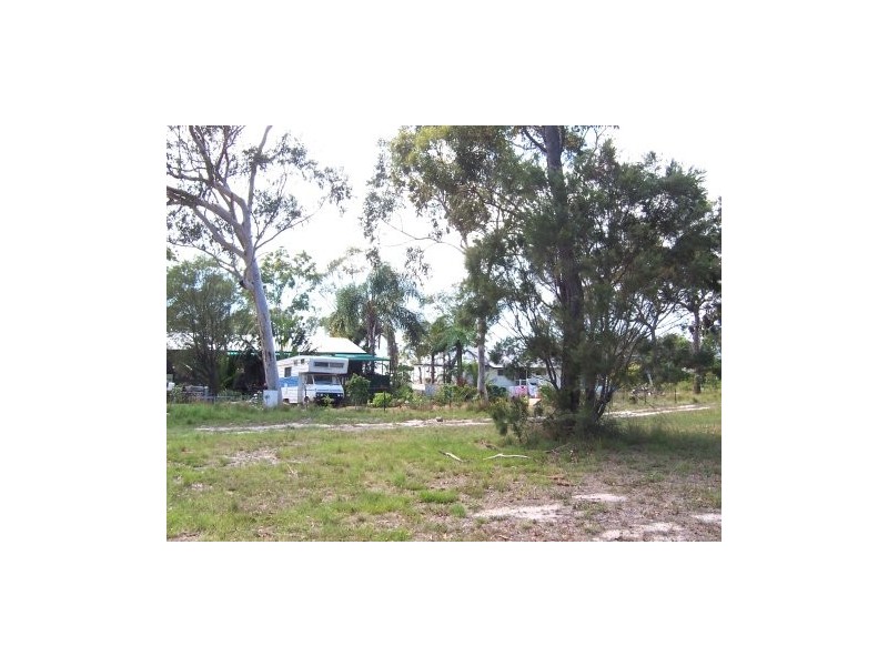 22 JAN STREET, Macleay Island QLD 4184