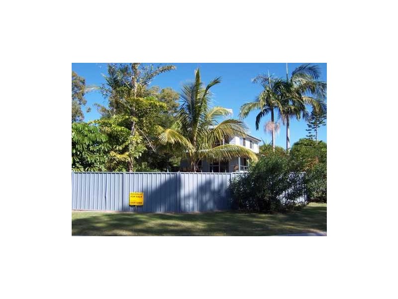 22 JAN STREET, Macleay Island QLD 4184