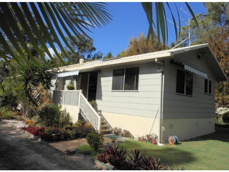 16 Natone Terrace, Macleay Island QLD 4184