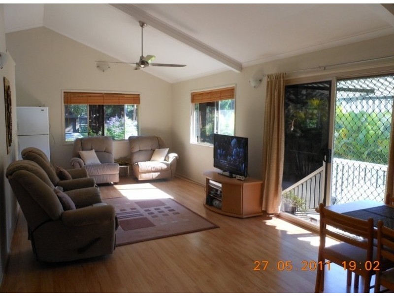 16 Natone Terrace, Macleay Island QLD 4184