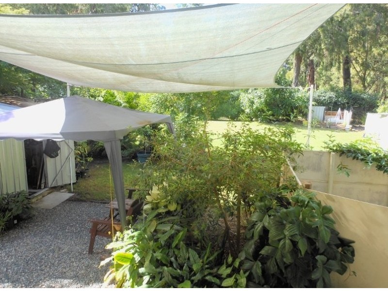 16 Natone Terrace, Macleay Island QLD 4184