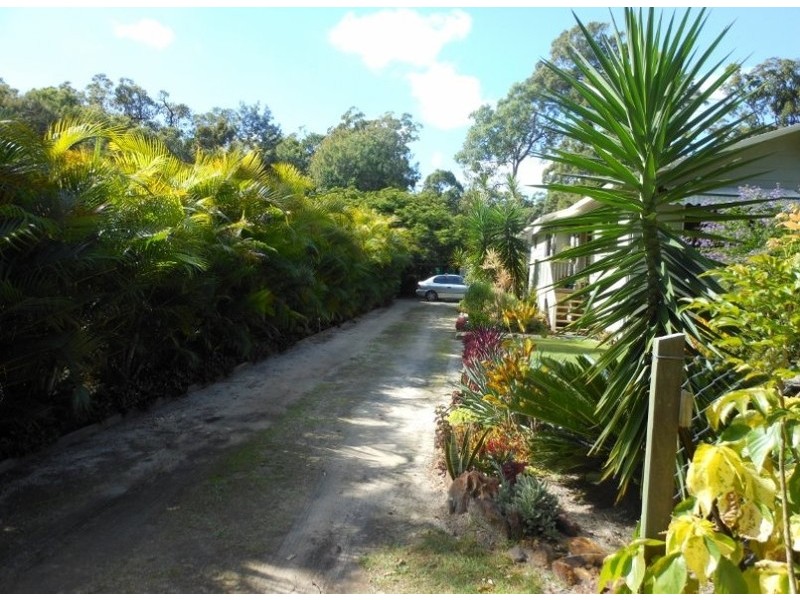 16 Natone Terrace, Macleay Island QLD 4184