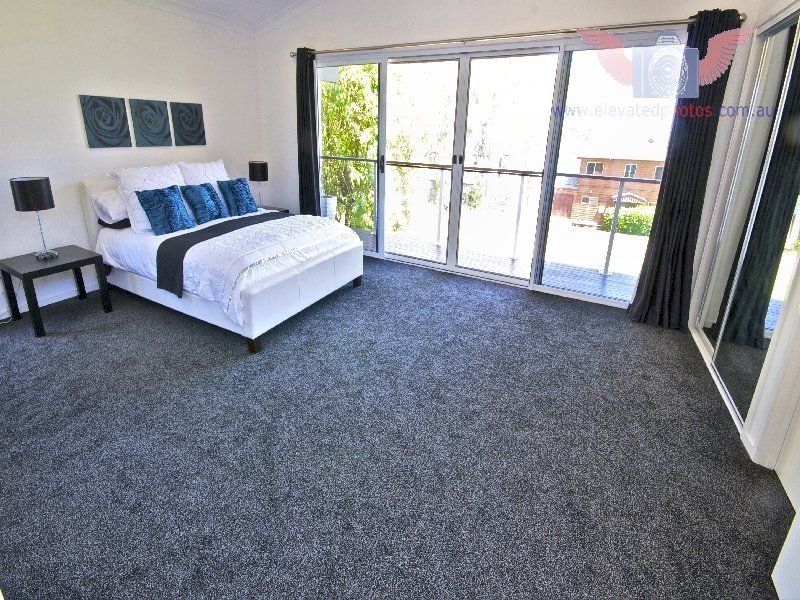 15 Kim Crescent, Macleay Island QLD 4184