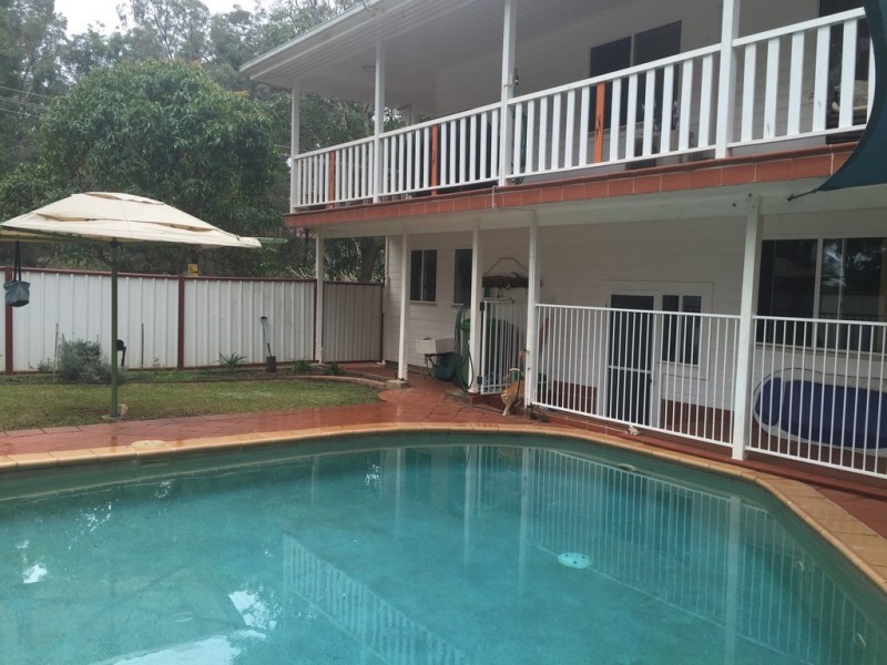 4 Cotton Tree Avenue, Macleay Island QLD 4184