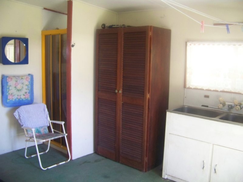 16 Dalpura Street, Macleay Island QLD 4184