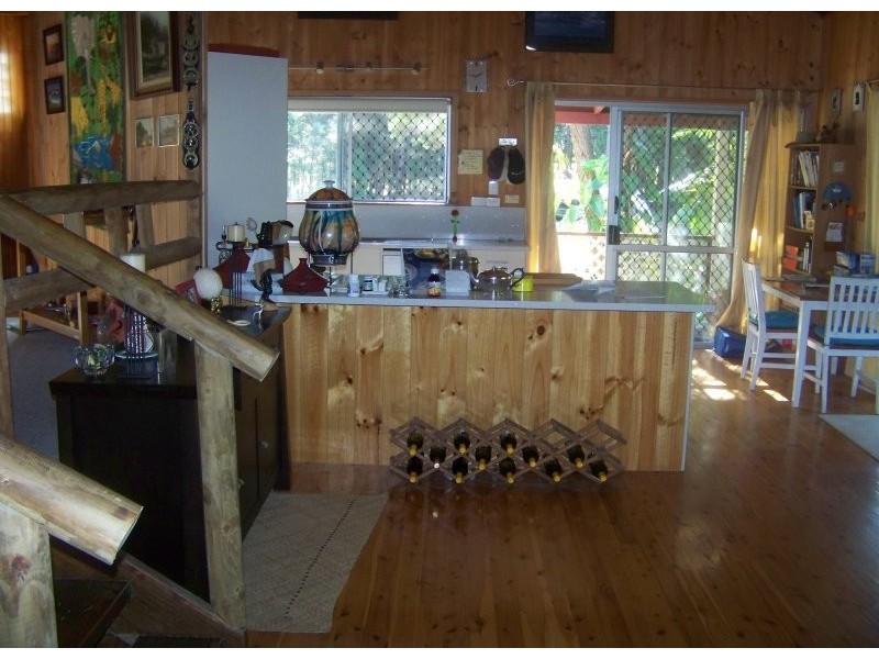 21 Arthur Street, Macleay Island QLD 4184