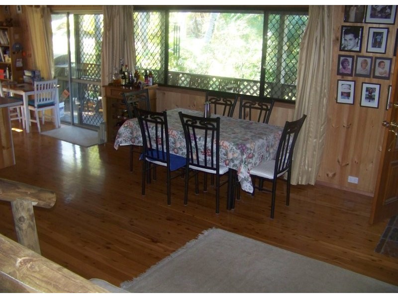 21 Arthur Street, Macleay Island QLD 4184