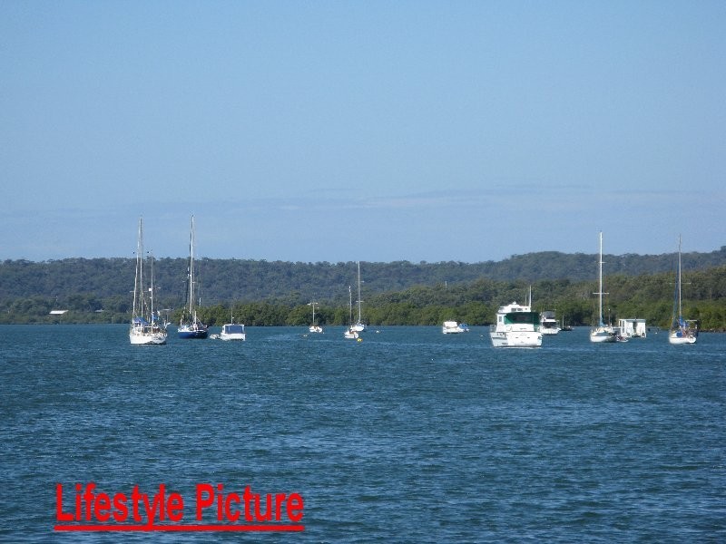 30 MORWONG ST, Macleay Island QLD 4184