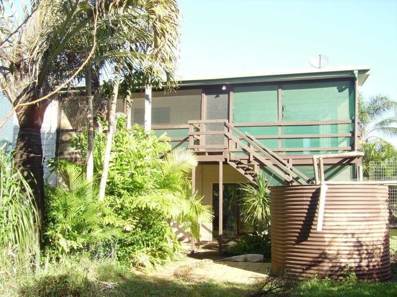 121 Treasure Island Avenue, Karragarra Island QLD 4184