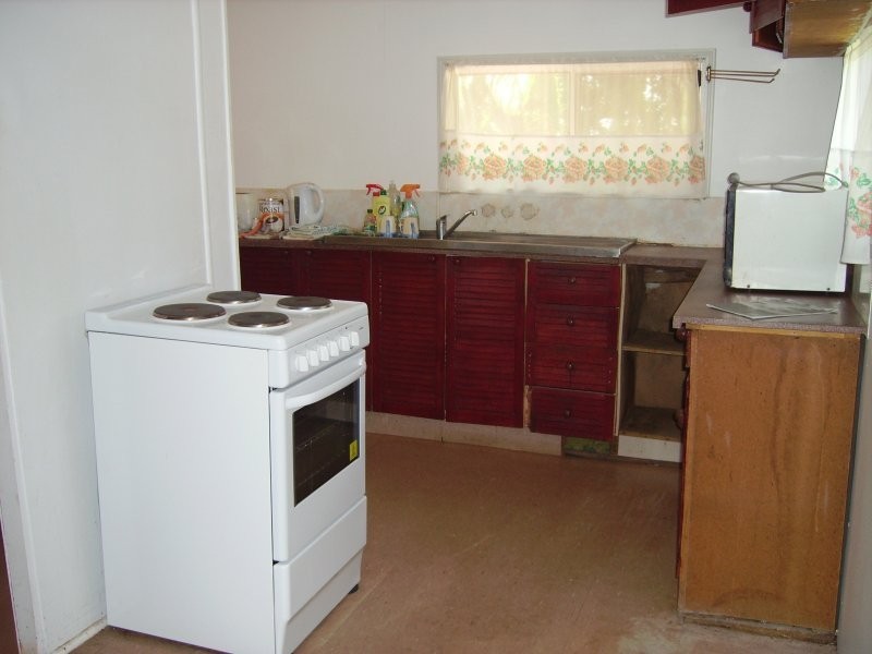 94 Treasure Island Avenue, Karragarra Island QLD 4184