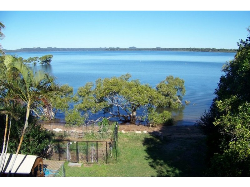 32 Coorong Street, Macleay Island QLD 4184