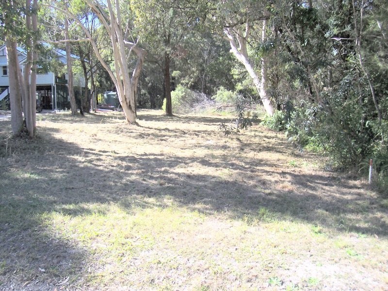 12 PRESIDENT TCE, Macleay Island QLD 4184