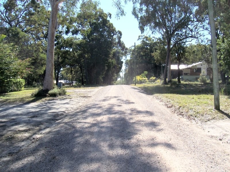 12 PRESIDENT TCE, Macleay Island QLD 4184
