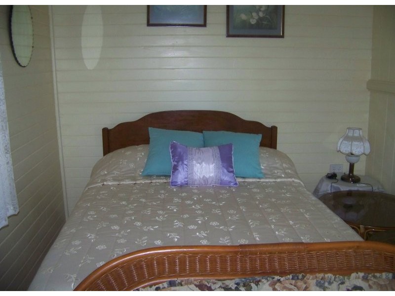 12 Kooberry Street, Macleay Island QLD 4184