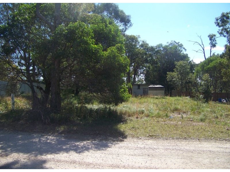 7 Glen Street, Macleay Island QLD 4184