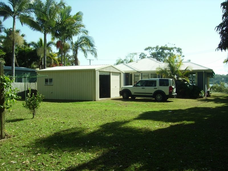 34 The Esplanade, Karragarra Island QLD 4184