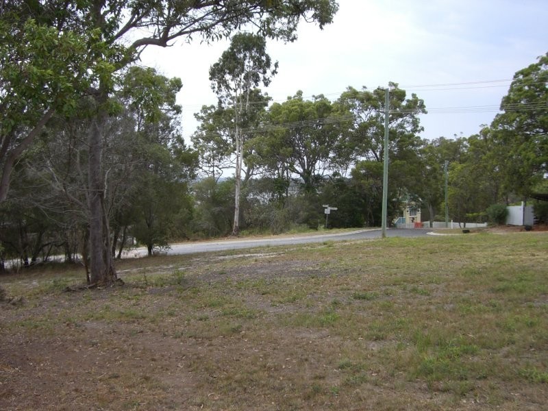 5 Camena Street, Macleay Island QLD 4184