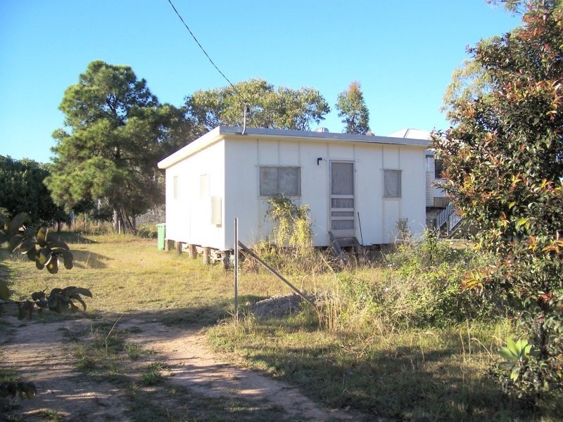 16 WAKE ST, Macleay Island QLD 4184