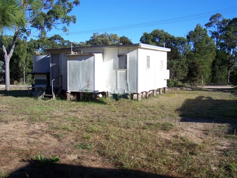 16 WAKE ST, Macleay Island QLD 4184