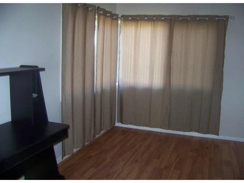 19 Francis Rd, Macleay Island QLD 4184