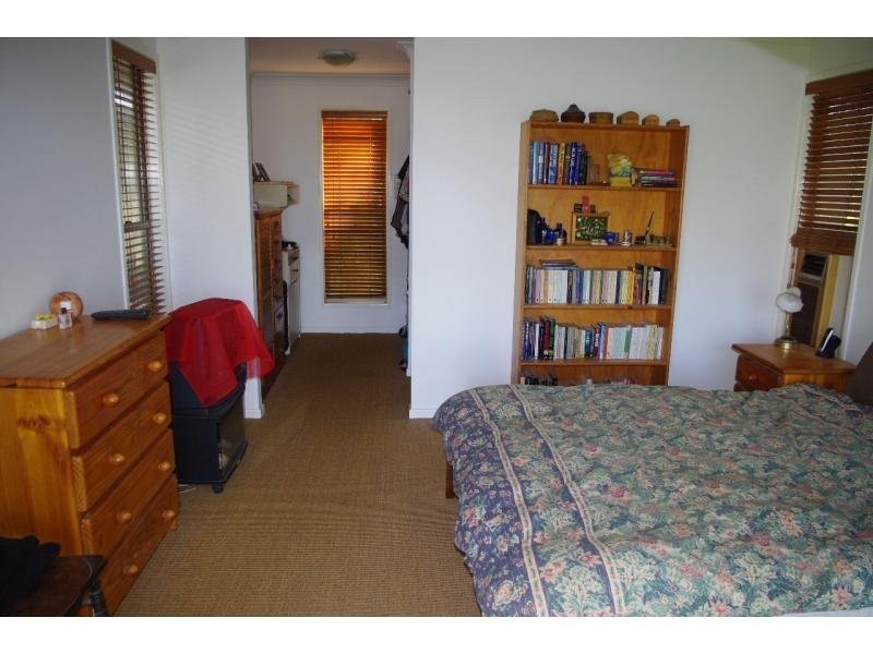 14 Bertram Road, Karragarra Island QLD 4184