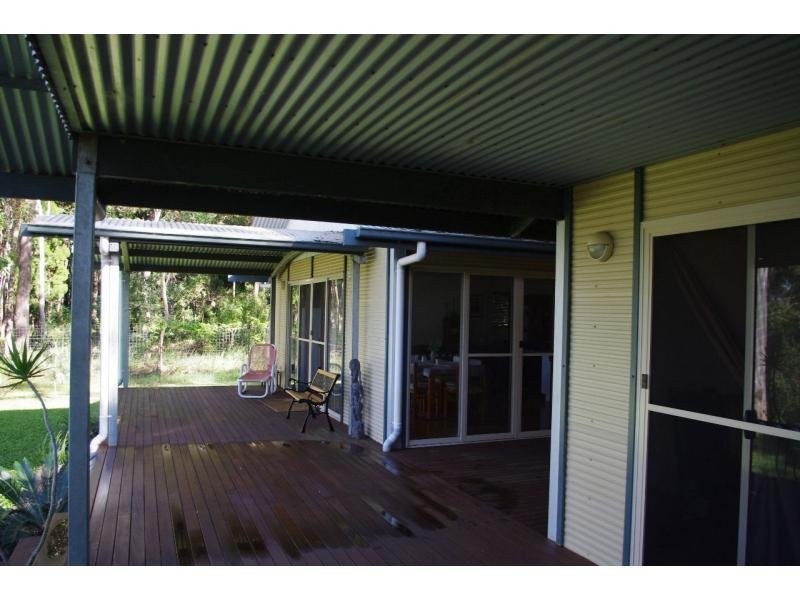 14 Bertram Road, Karragarra Island QLD 4184