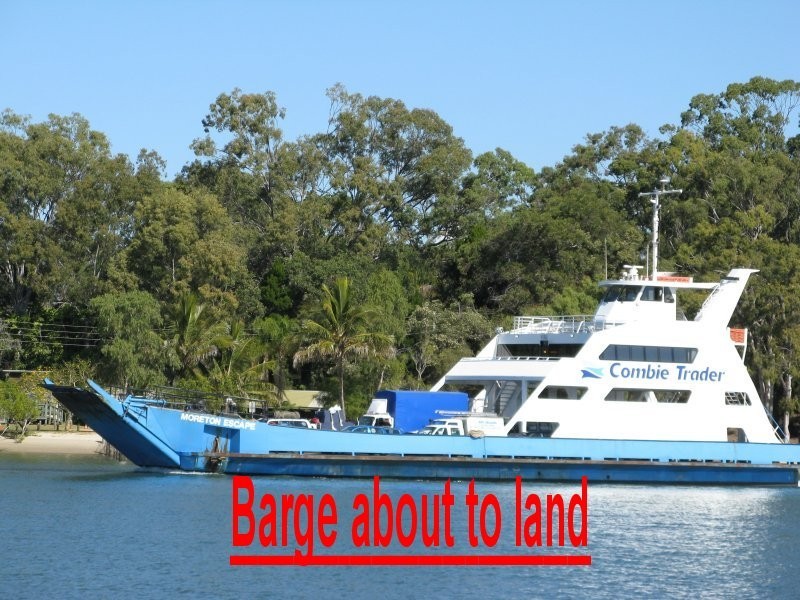 19 SCOTTS RD, Macleay Island QLD 4184