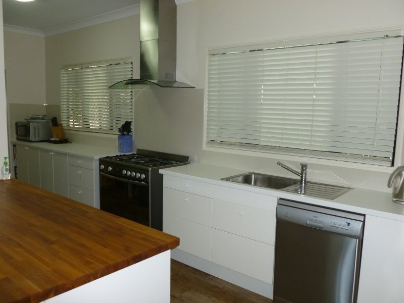 26 Kevin Street, Macleay Island QLD 4184