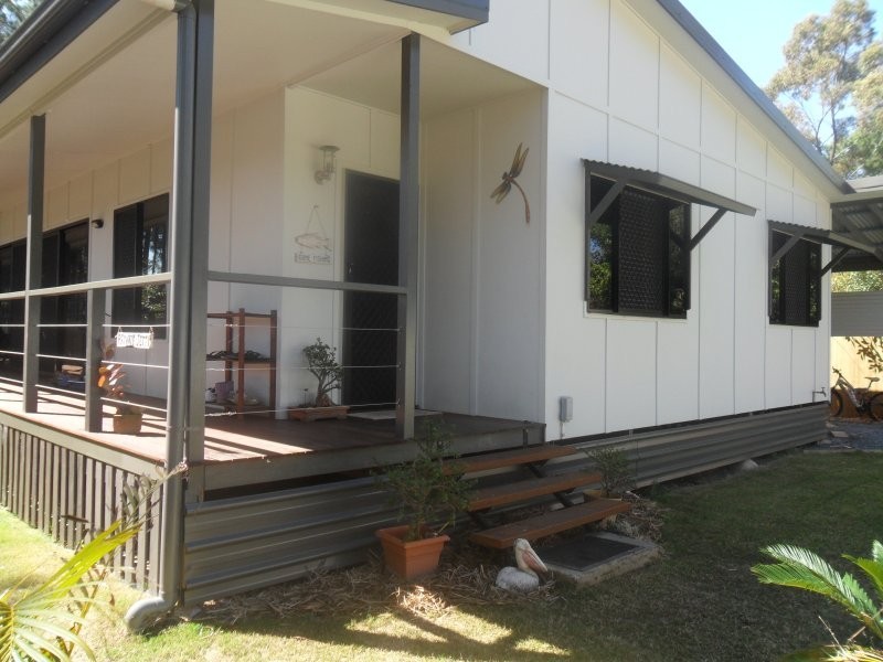26 Kevin Street, Macleay Island QLD 4184