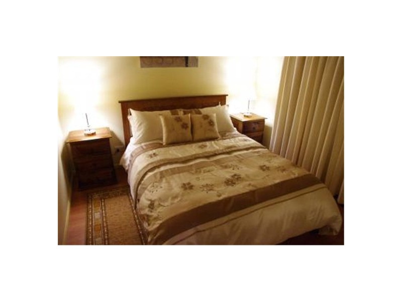 10 Kalara St, Macleay Island QLD 4184