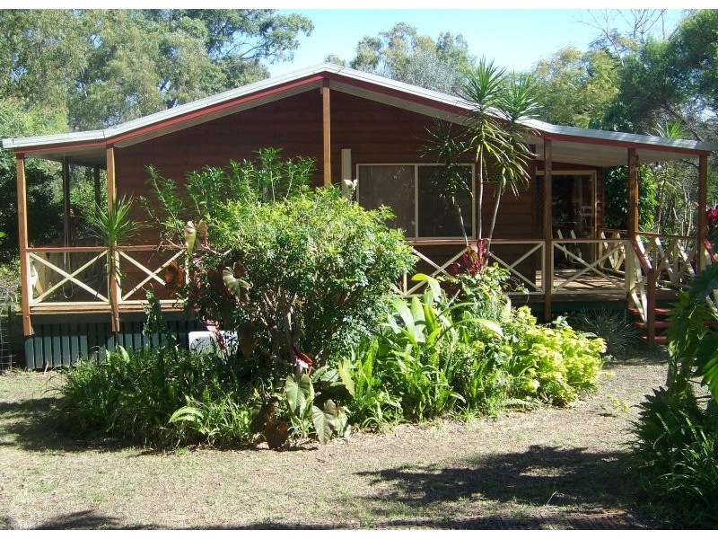 10 Kalara St, Macleay Island QLD 4184