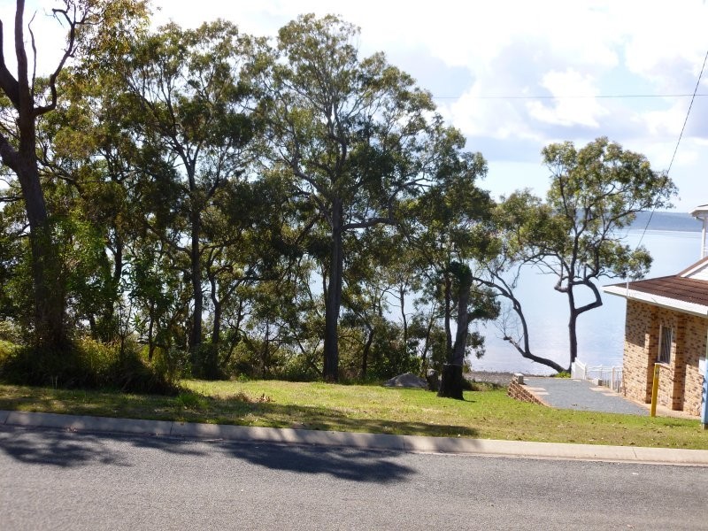 80 Beelong Street, Macleay Island QLD 4184