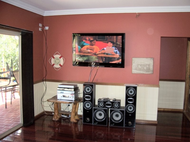 17 GOLDEN SANDS BVD, Macleay Island QLD 4184