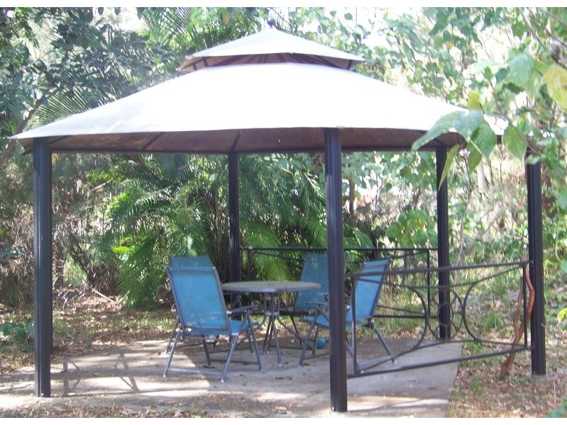 16 Mango Cresc, Macleay Island QLD 4184