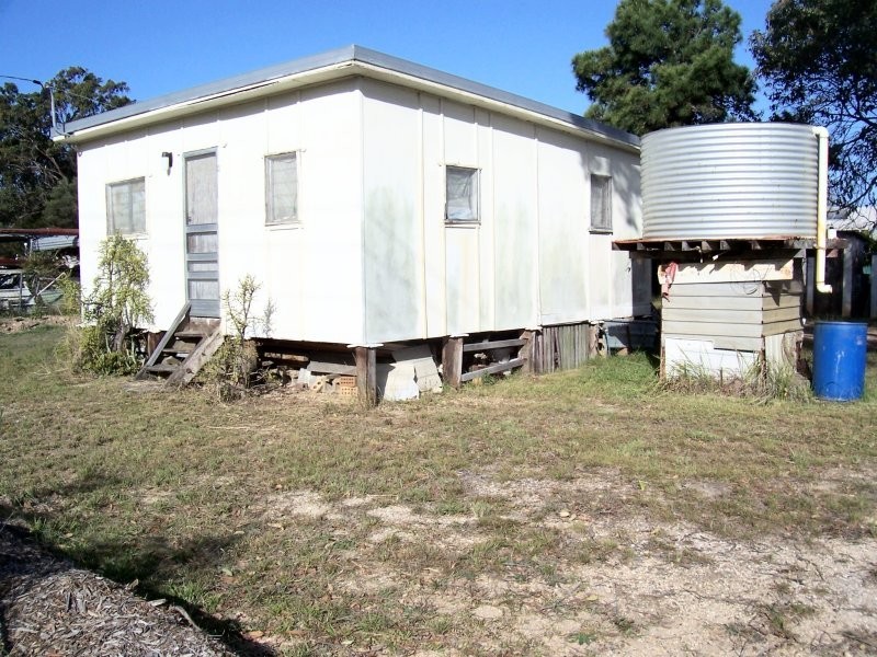 16 WAKE ST, Macleay Island QLD 4184